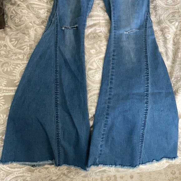 Flare Ripped Jeans - Picture 5 of 5